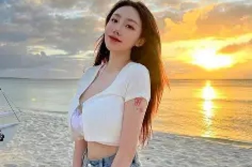 水泥西施:靠卖惨爆红骗局揭穿后接连上演闹剧现状讽刺又可笑 水泥西施:靠卖惨爆红骗局揭穿后接连上演闹剧现状讽刺又可笑